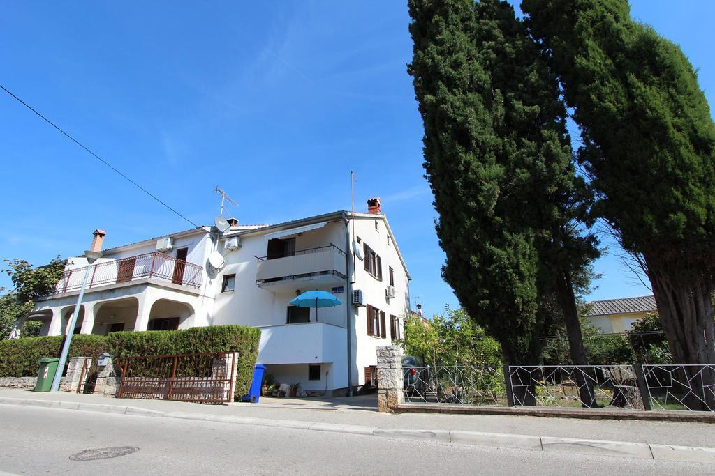 Apartments Miriana Rovigno Esterno foto