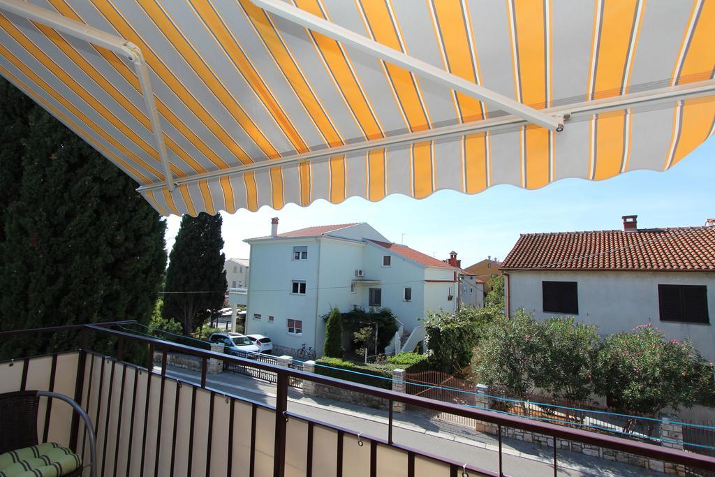 Apartments Miriana Rovigno Esterno foto