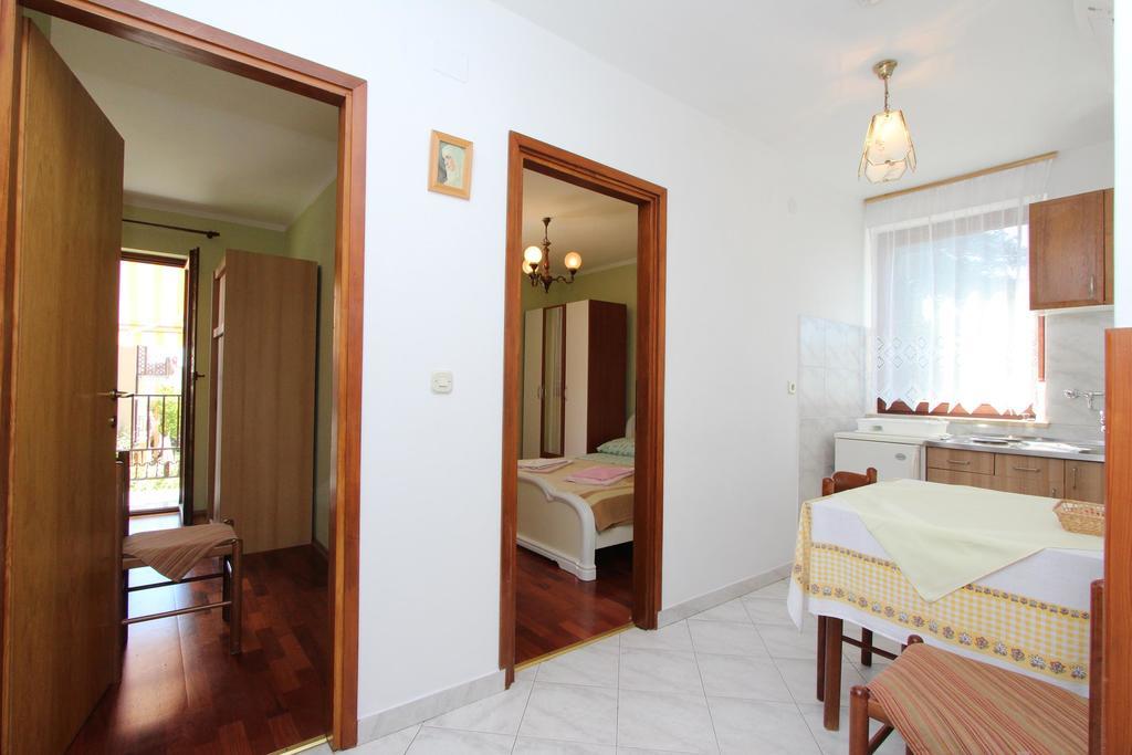 Apartments Miriana Rovigno Esterno foto